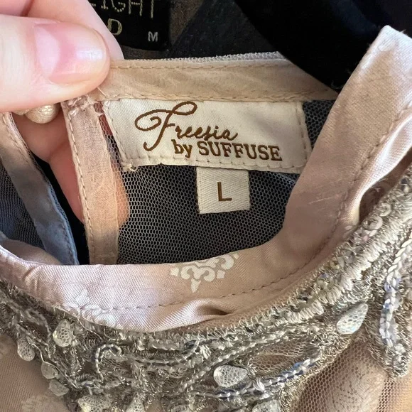 2 piece Pakistani dress - Picture 3 of 7